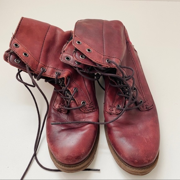 Leather boots - Picture 1 of 8